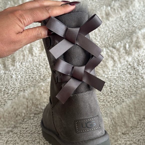 UGG Bailey Bow II Boots - Grey - Picture 4 of 8